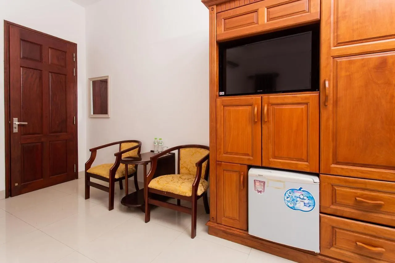 Oyo 956 Hung Thinh Koreana Hotel Da Nang Vietnam